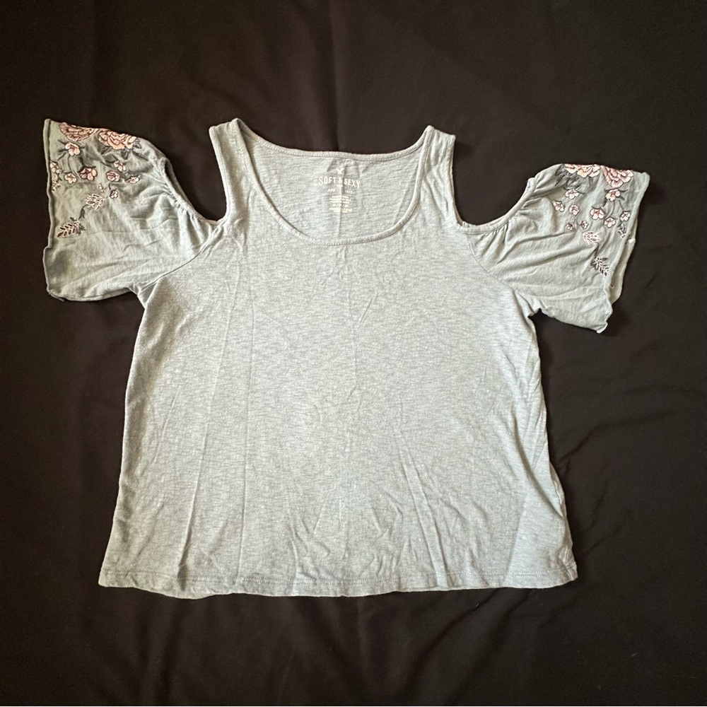 American Eagle Outfitters Light Gray Cold Shoulder Top